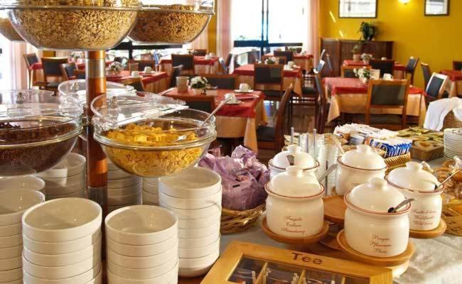 Hotel Anna 말세진느 외부 사진
